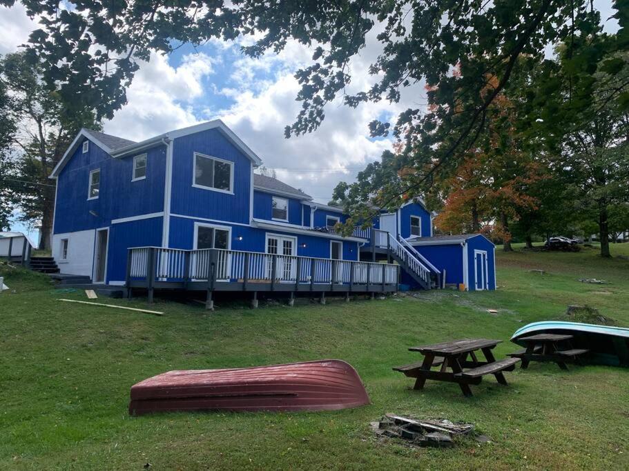 Gorgeous Poconos Springtime By The Lake! Henryville Экстерьер фото